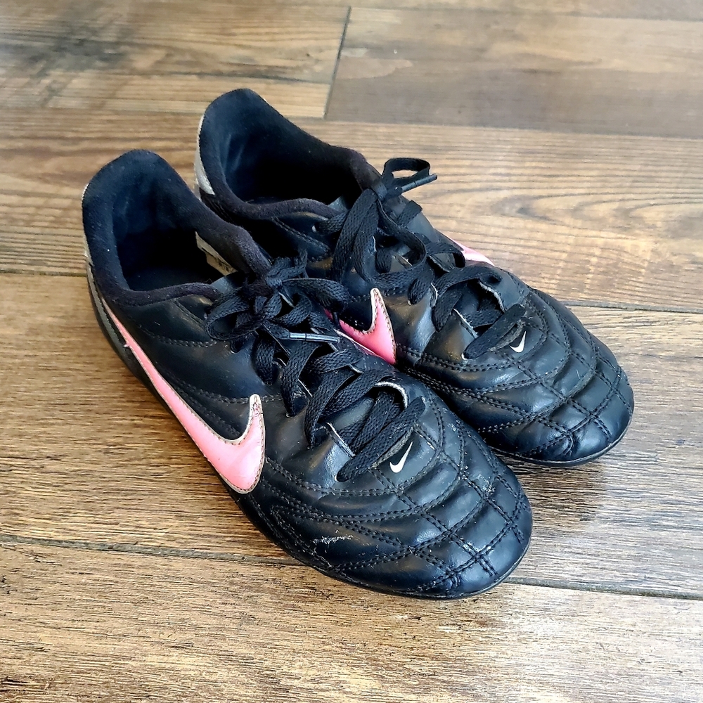 Youth Nike Cleats 3.5Y
